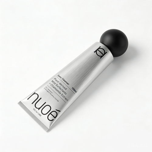 Easy Cleanser - 8% Plant-derived Mild Surfactants + 2% Chamomile Extract